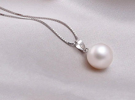 Freshwater Pearl Pendant with S925 Silver Necklace