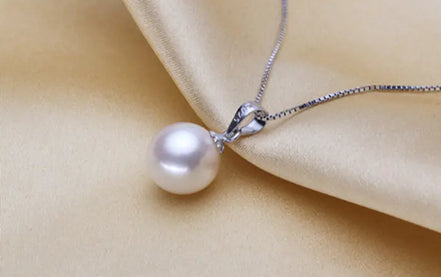 Freshwater Pearl Pendant with S925 Silver Necklace